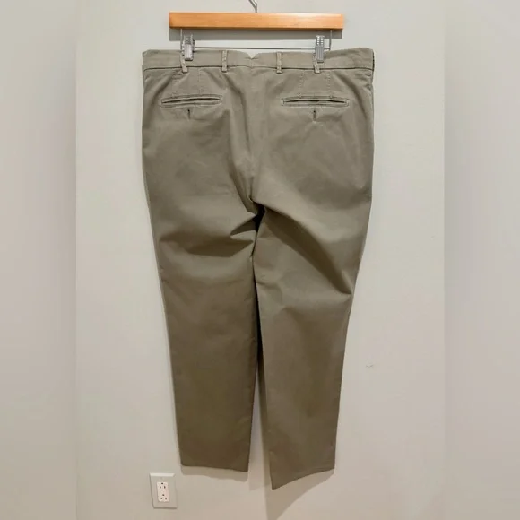 Brunello Cucinelli Green Chinos, Italian Fit, Size 52 (US 36) - Picture 2 of 5
